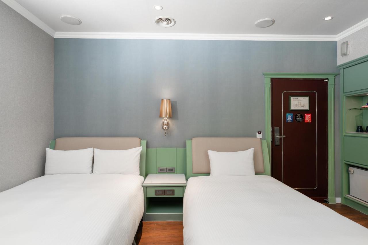 Fu Hsiang Hotel Yilan Esterno foto