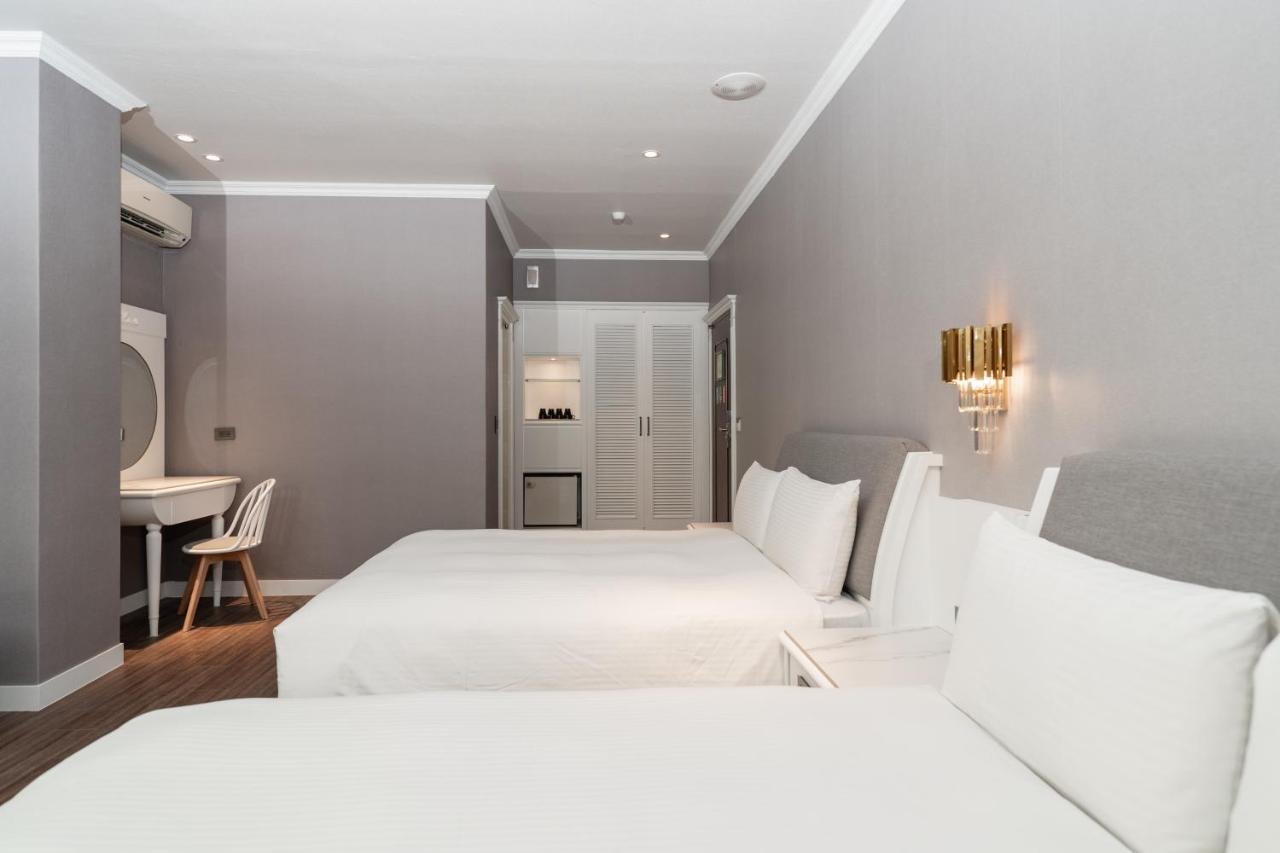 Fu Hsiang Hotel Yilan Esterno foto
