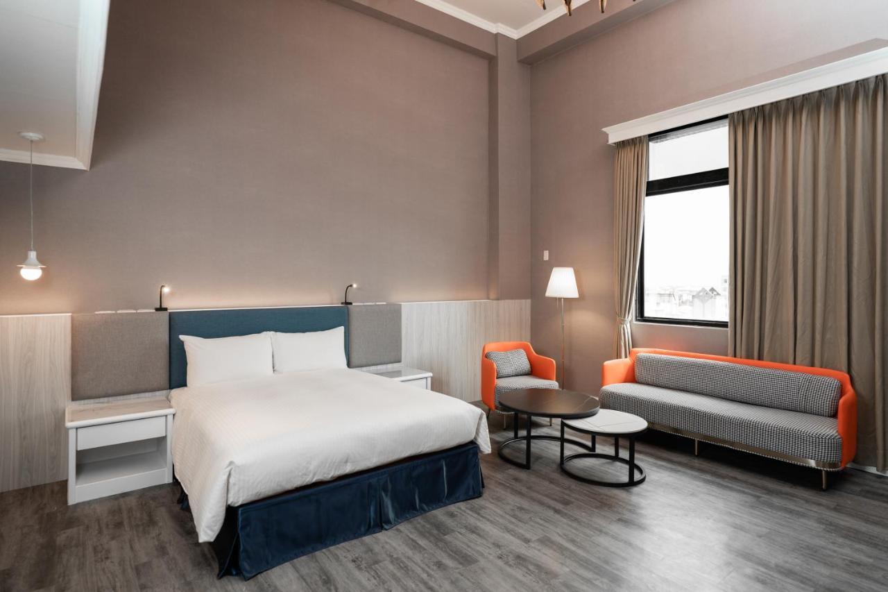Fu Hsiang Hotel Yilan Esterno foto