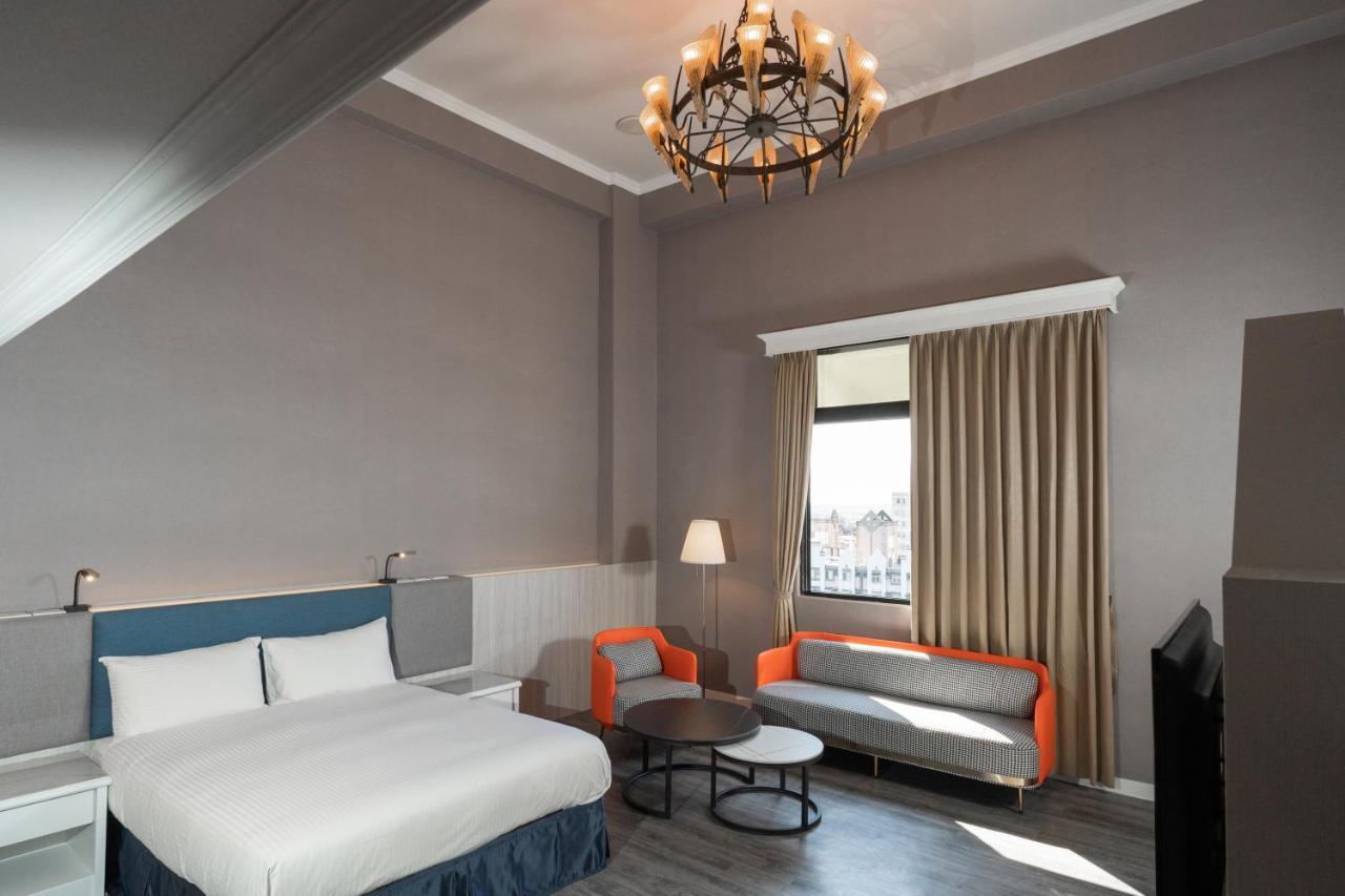 Fu Hsiang Hotel Yilan Esterno foto