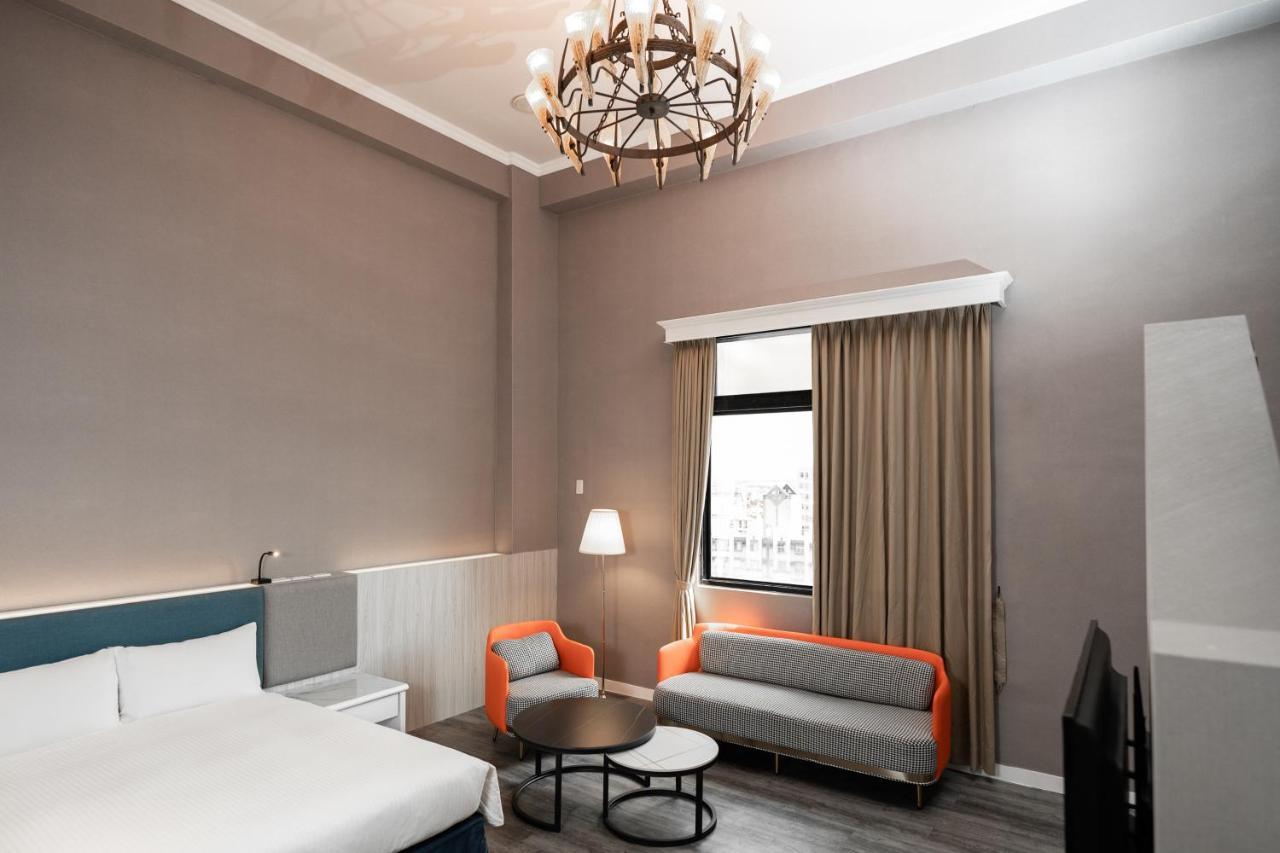 Fu Hsiang Hotel Yilan Esterno foto
