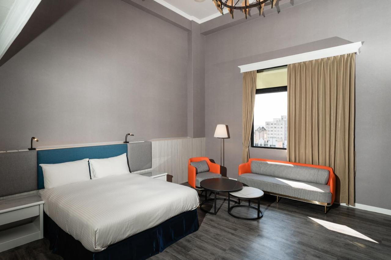 Fu Hsiang Hotel Yilan Esterno foto