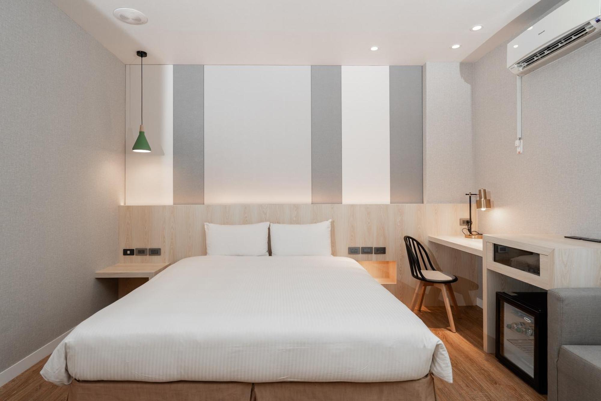 Fu Hsiang Hotel Yilan Esterno foto